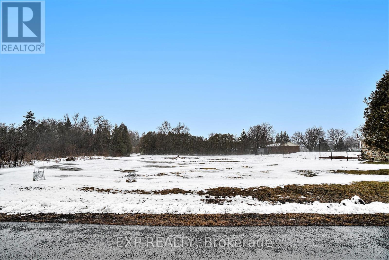 












20732 LEFEBVRE STREET

,
South Glengarry,







Ontario
K0C1L0

