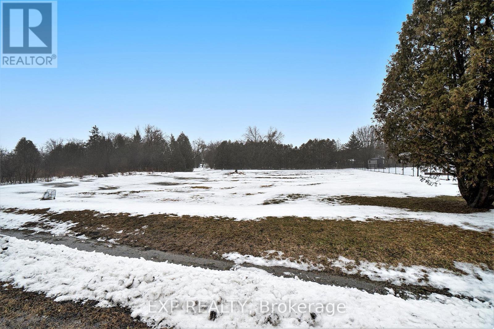 












20732 LEFEBVRE STREET

,
South Glengarry,







Ontario
K0C1L0

