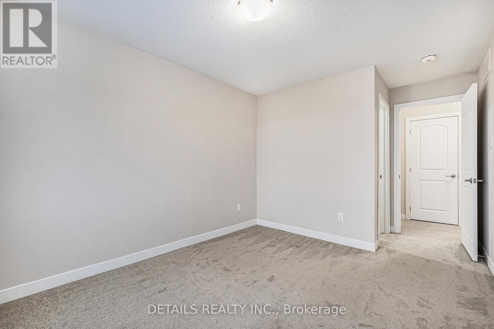 












1915 HAIKU STREET

,
Ottawa,




Ontario
K2J6W8


