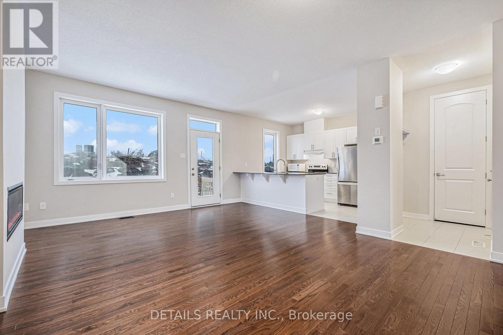 












1915 HAIKU STREET

,
Ottawa,




Ontario
K2J6W8

