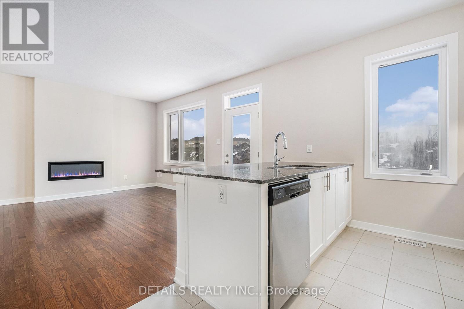 












1915 HAIKU STREET

,
Ottawa,




Ontario
K2J6W8

