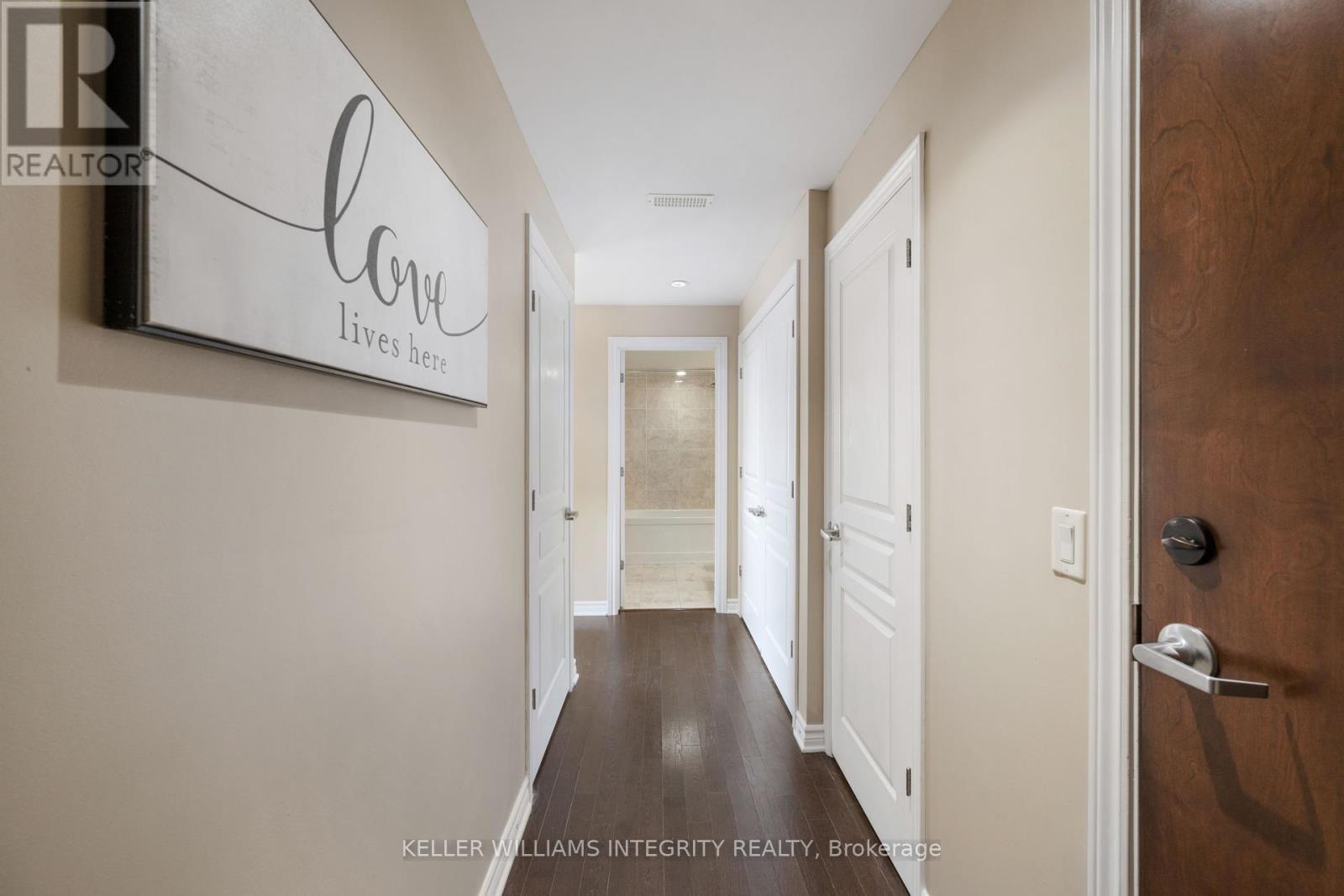 












305 - 655 BEAUPARC PRIVATE

,
Ottawa,




Ontario
K1J0B6

