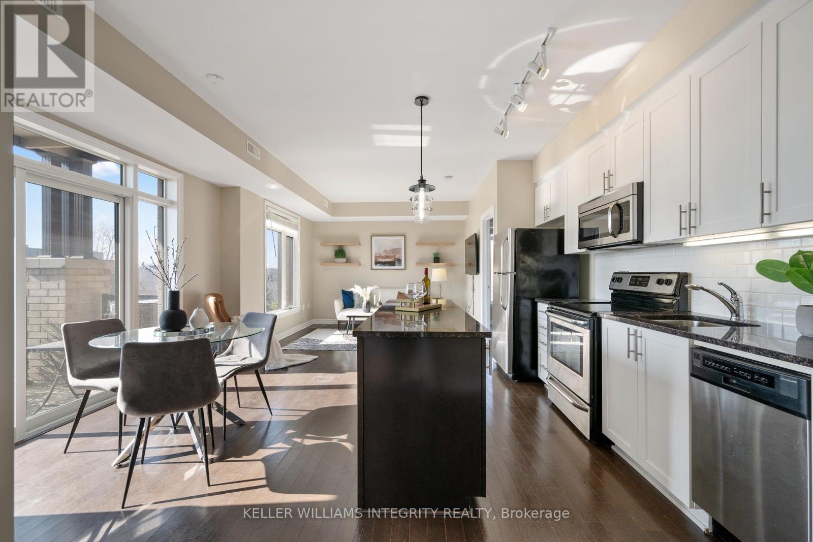 












305 - 655 BEAUPARC PRIVATE

,
Ottawa,




Ontario
K1J0B6

