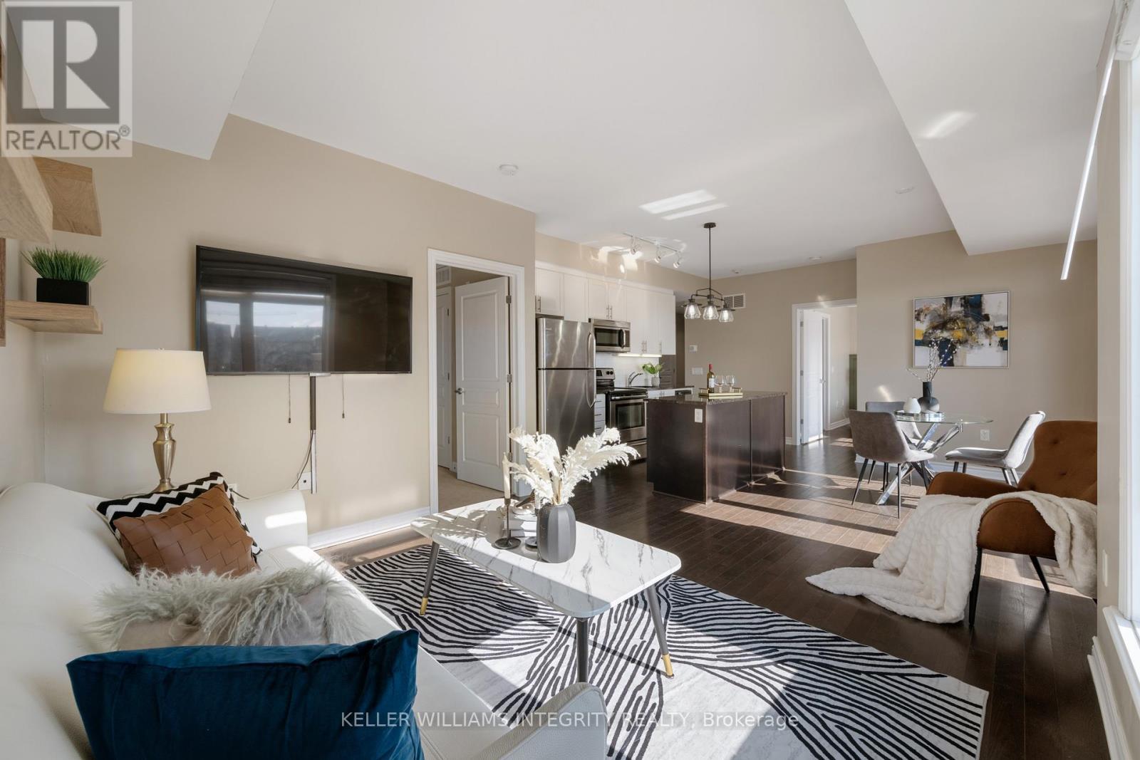 












305 - 655 BEAUPARC PRIVATE

,
Ottawa,




Ontario
K1J0B6

