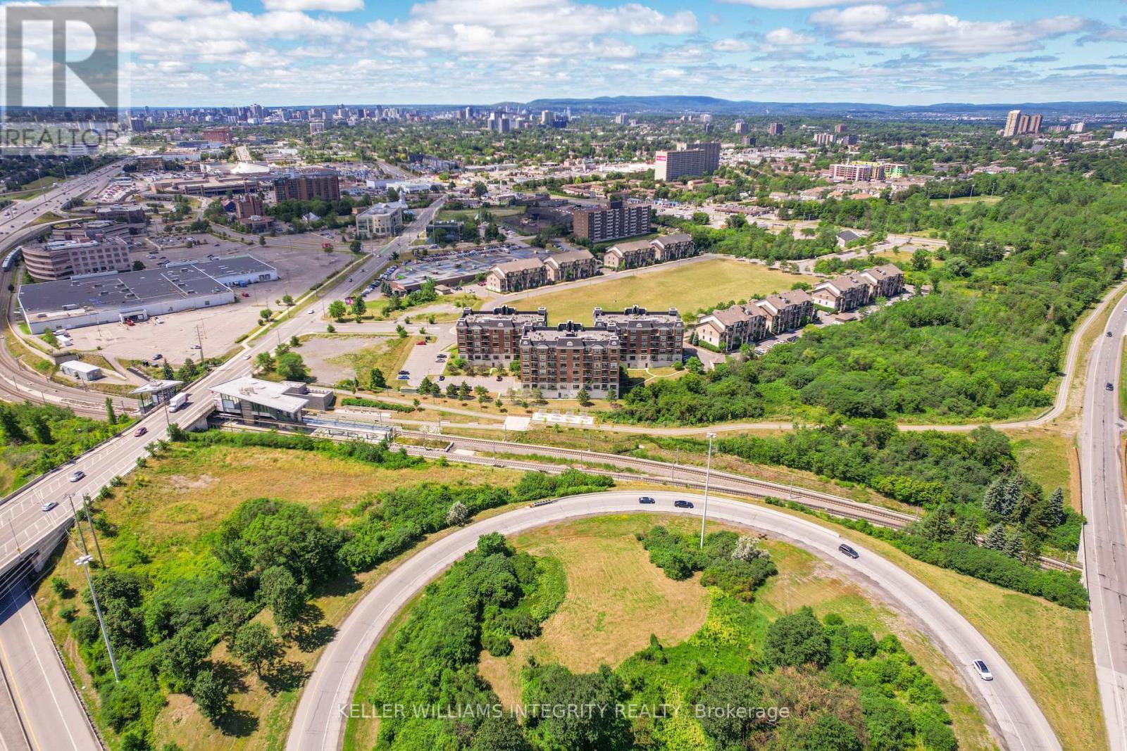 












305 - 655 BEAUPARC PRIVATE

,
Ottawa,




Ontario
K1J0B6

