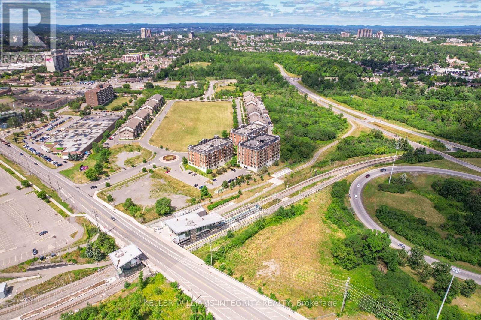 












305 - 655 BEAUPARC PRIVATE

,
Ottawa,




Ontario
K1J0B6

