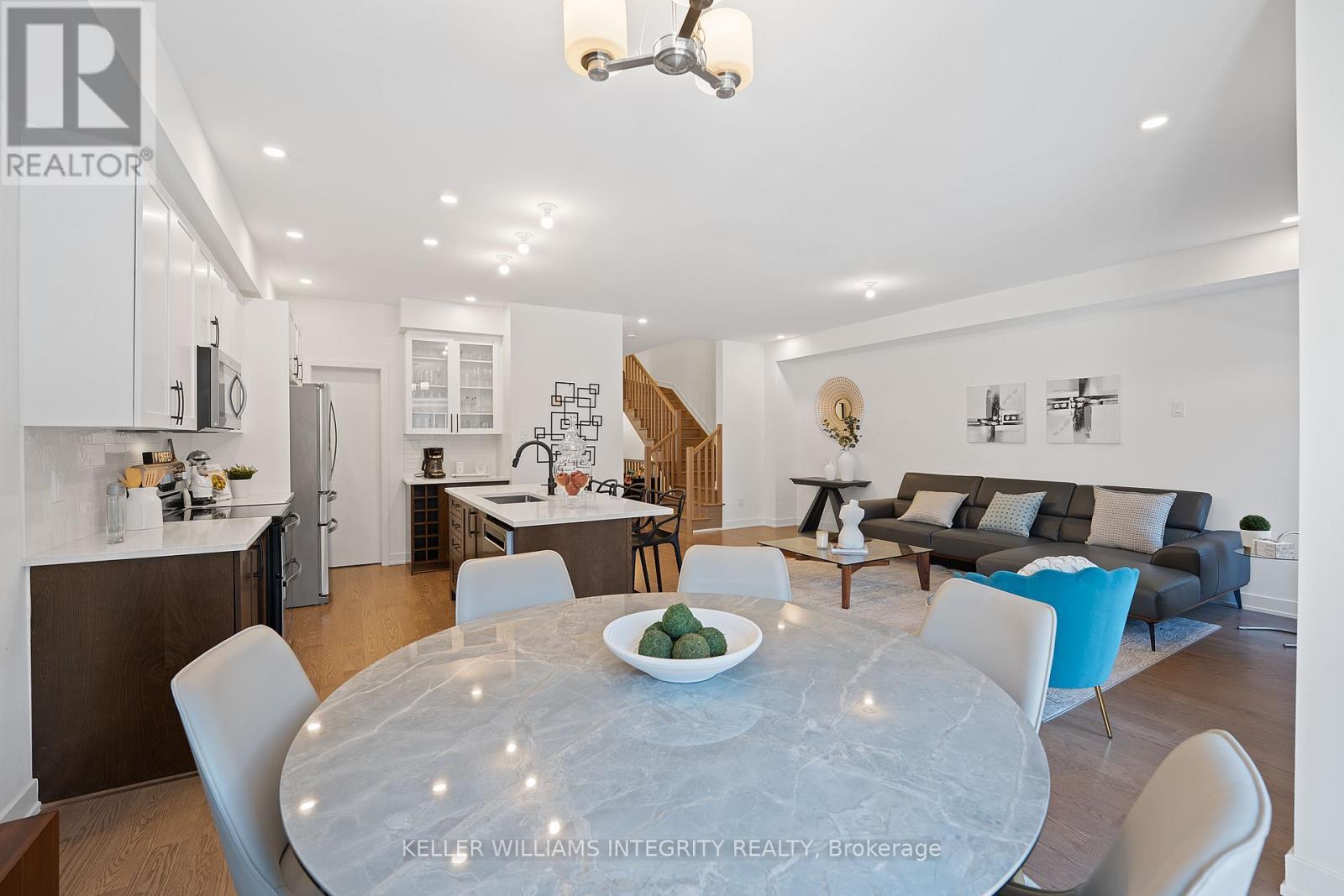 












3297 FINDLAY CREEK DRIVE

,
Ottawa,




Ontario
K1T0V2

