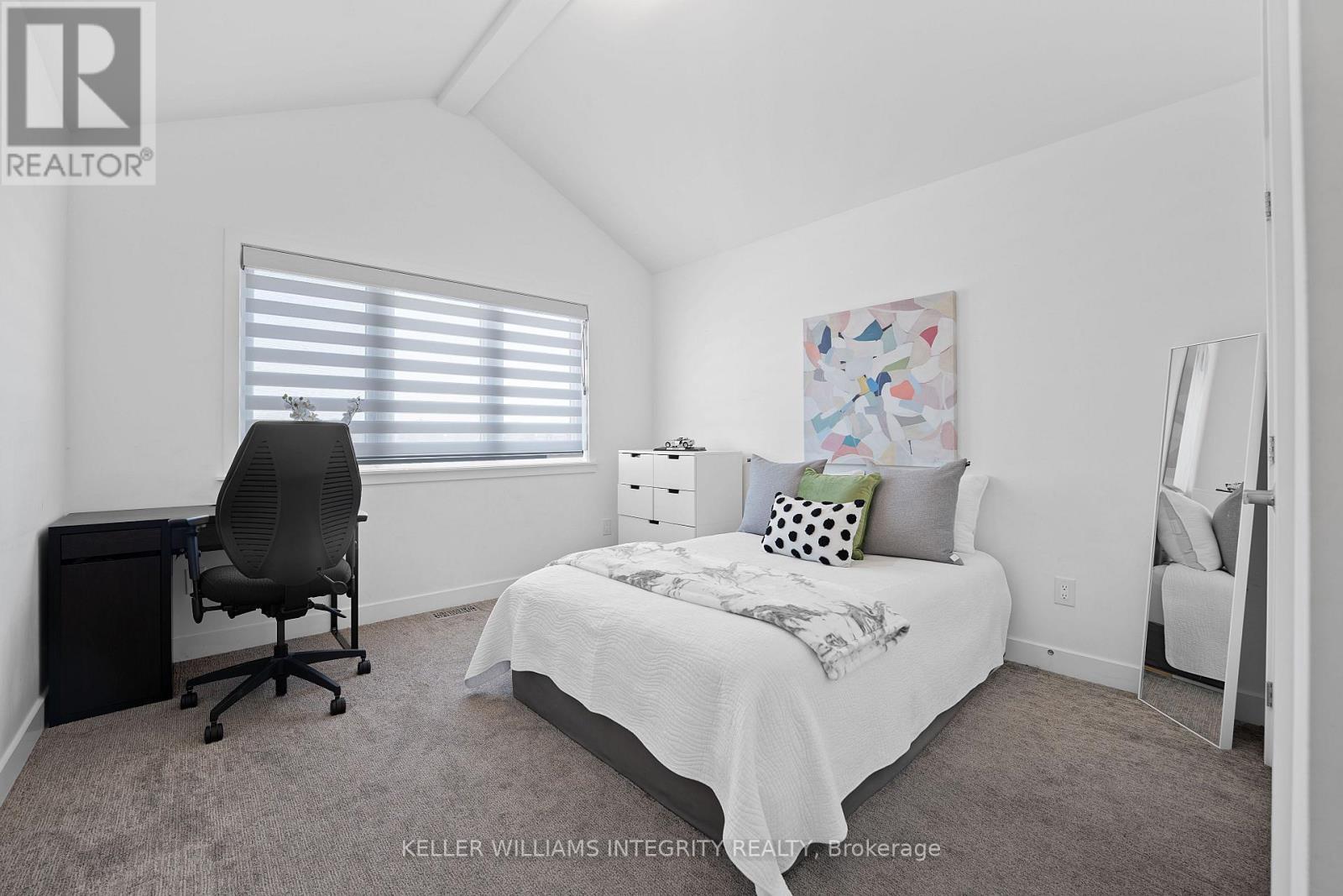 












3297 FINDLAY CREEK DRIVE

,
Ottawa,




Ontario
K1T0V2

