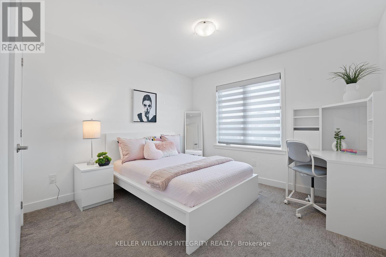 












3297 FINDLAY CREEK DRIVE

,
Ottawa,




Ontario
K1T0V2

