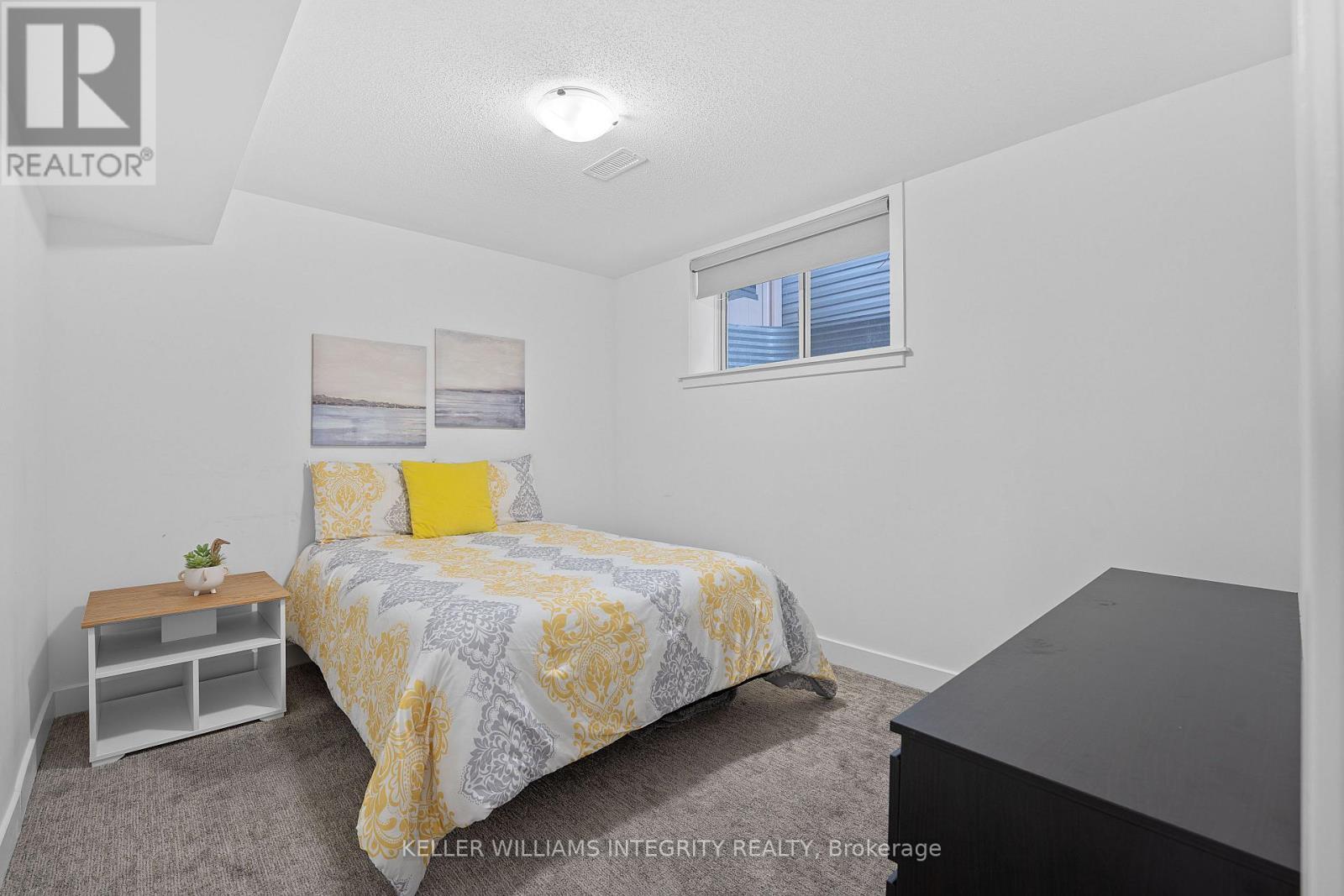 












3297 FINDLAY CREEK DRIVE

,
Ottawa,




Ontario
K1T0V2

