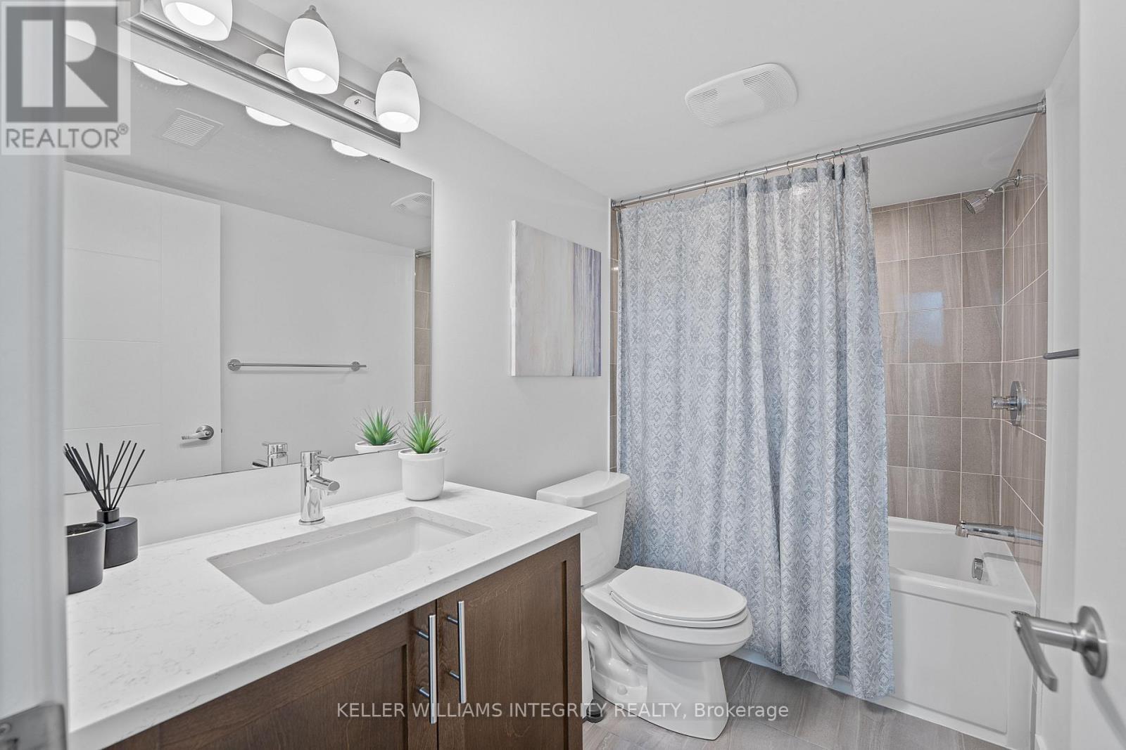 












3297 FINDLAY CREEK DRIVE

,
Ottawa,




Ontario
K1T0V2

