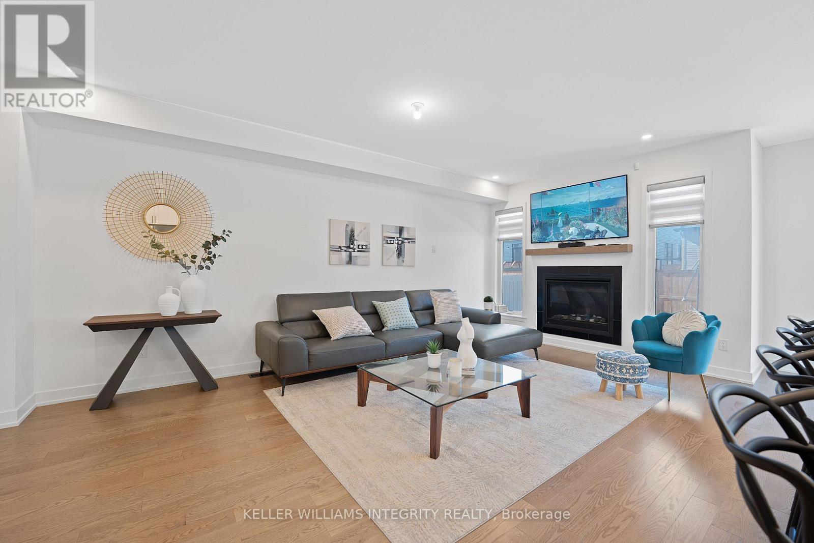 












3297 FINDLAY CREEK DRIVE

,
Ottawa,




Ontario
K1T0V2

