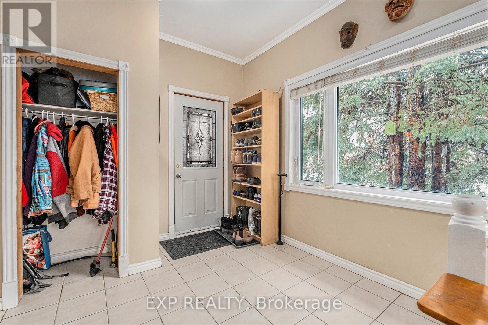 












1465 QUEENSDALE AVENUE

,
Ottawa,




Ontario
K1T1J2


