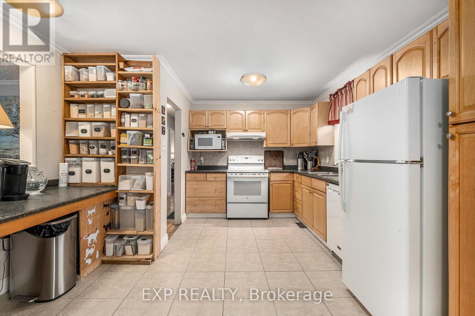 












1465 QUEENSDALE AVENUE

,
Ottawa,




Ontario
K1T1J2

