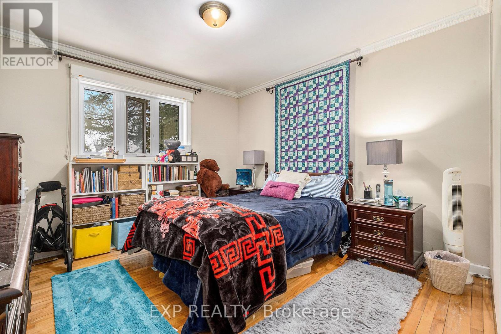 












1465 QUEENSDALE AVENUE

,
Ottawa,




Ontario
K1T1J2

