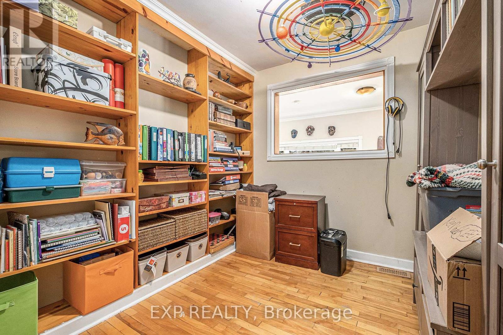 












1465 QUEENSDALE AVENUE

,
Ottawa,




Ontario
K1T1J2

