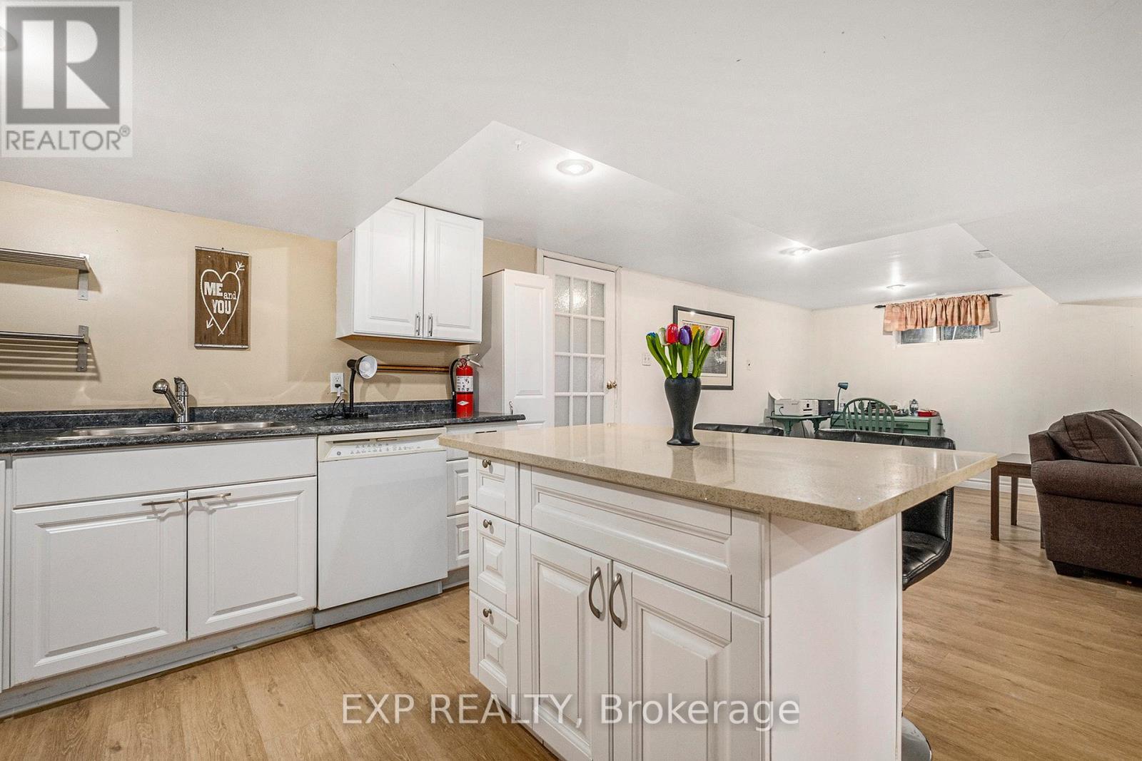 












1465 QUEENSDALE AVENUE

,
Ottawa,




Ontario
K1T1J2

