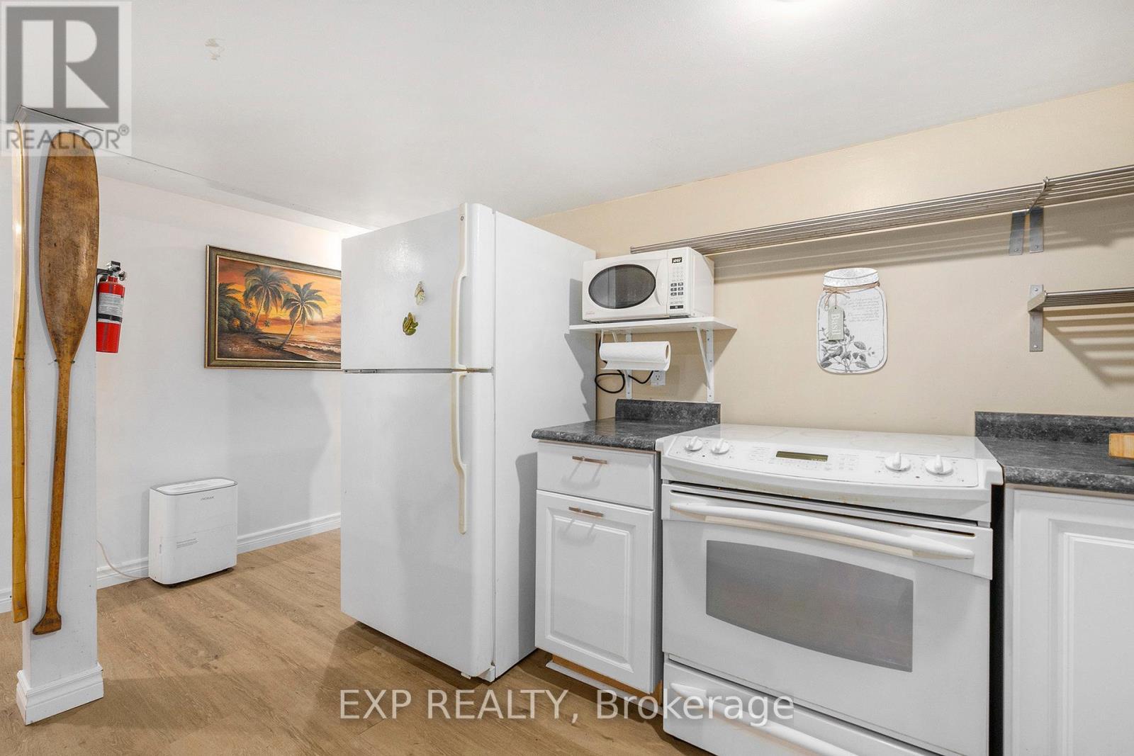 












1465 QUEENSDALE AVENUE

,
Ottawa,




Ontario
K1T1J2

