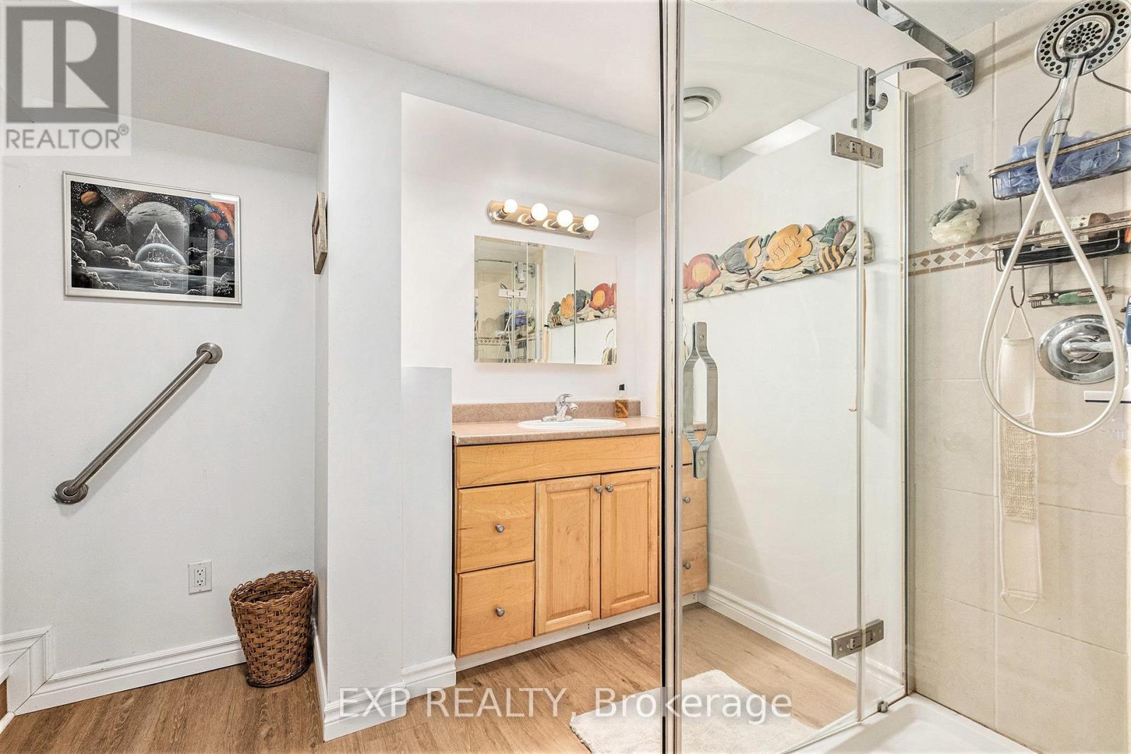 












1465 QUEENSDALE AVENUE

,
Ottawa,




Ontario
K1T1J2

