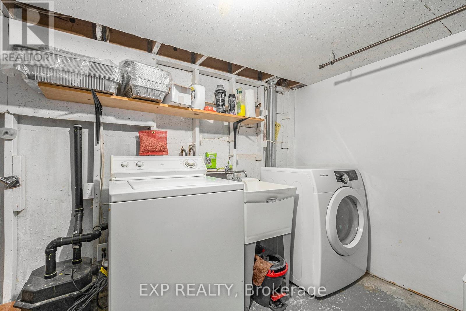 












1465 QUEENSDALE AVENUE

,
Ottawa,




Ontario
K1T1J2

