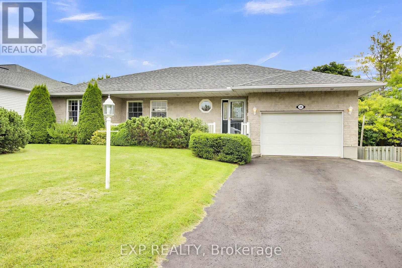 












40 EVELYN STREET

,
Mississippi Mills,




Ontario
K0A1A0

