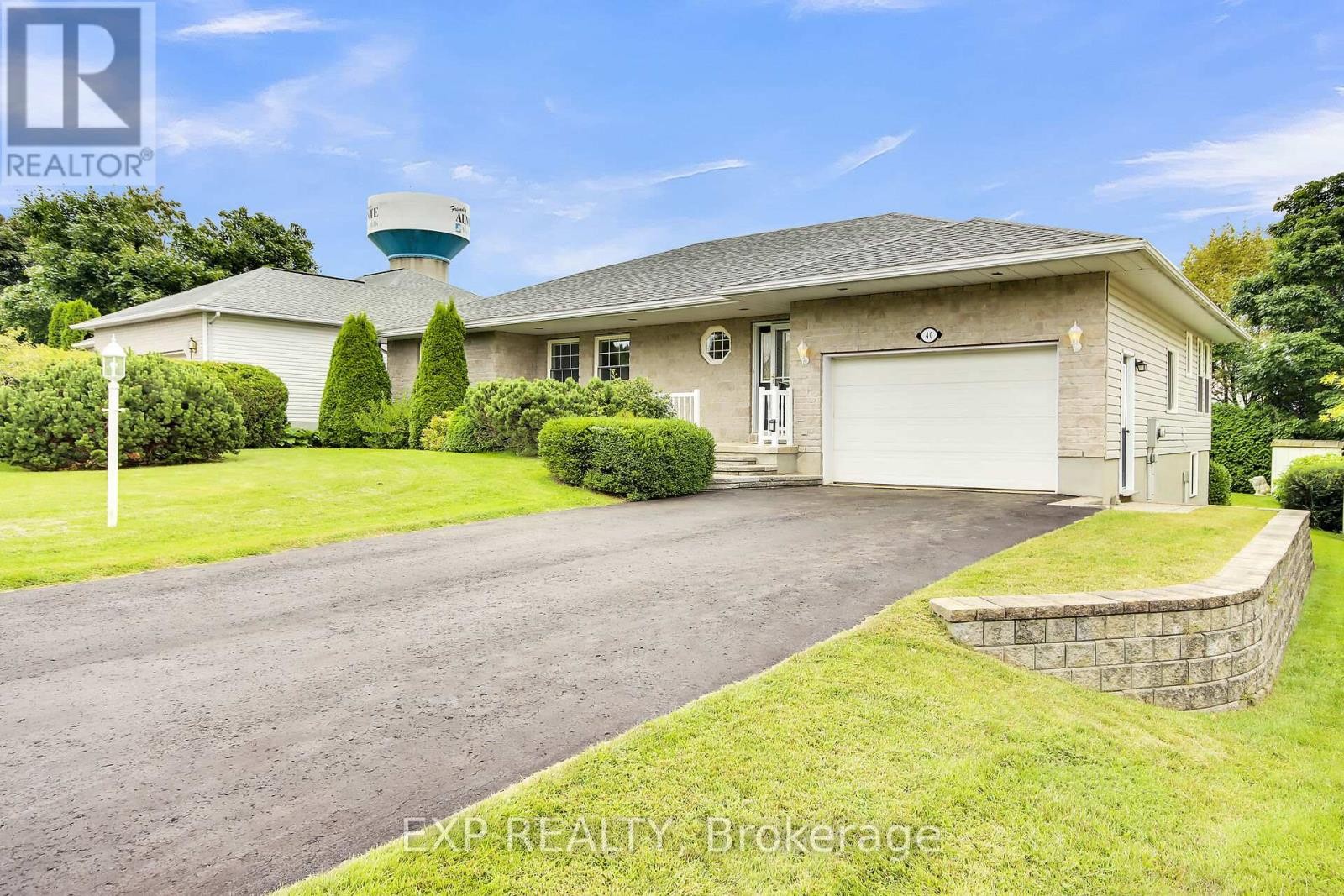 












40 EVELYN STREET

,
Mississippi Mills,




Ontario
K0A1A0

