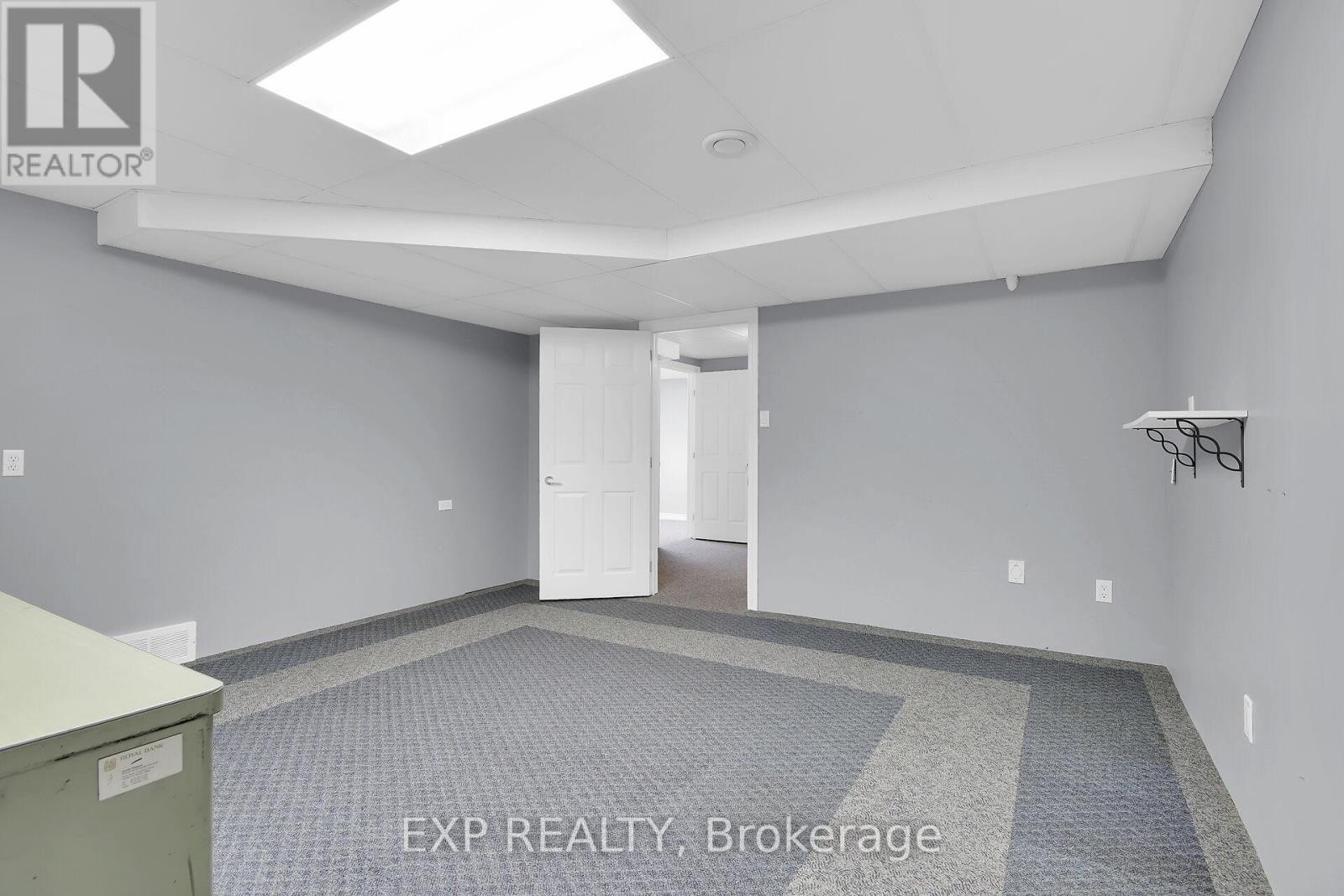 












40 EVELYN STREET

,
Mississippi Mills,




Ontario
K0A1A0

