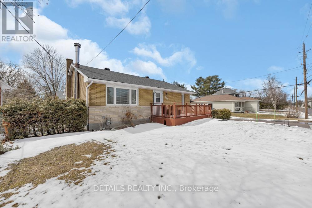 












101 CHARLES STREET

,
Arnprior,




Ontario
K7S1A9

