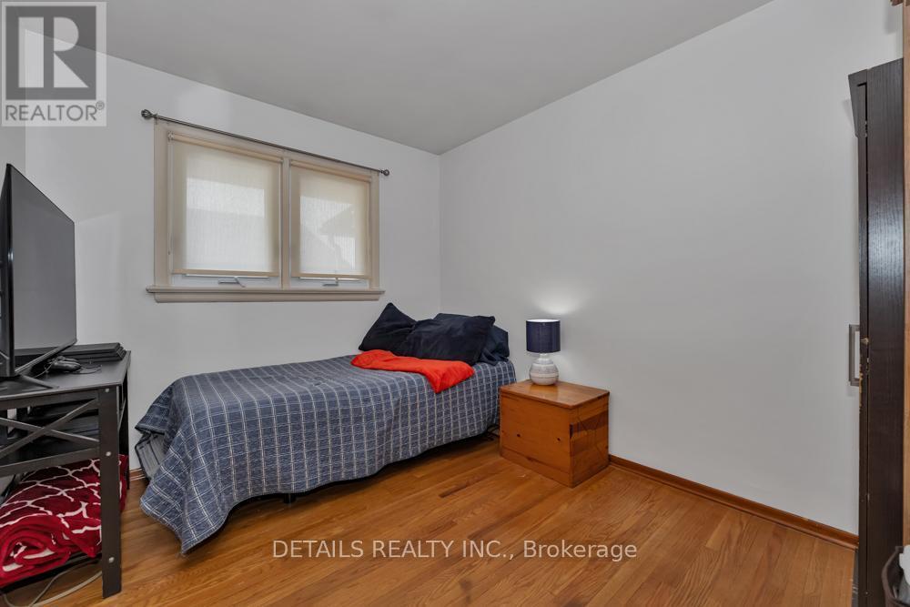 












101 CHARLES STREET

,
Arnprior,




Ontario
K7S1A9


