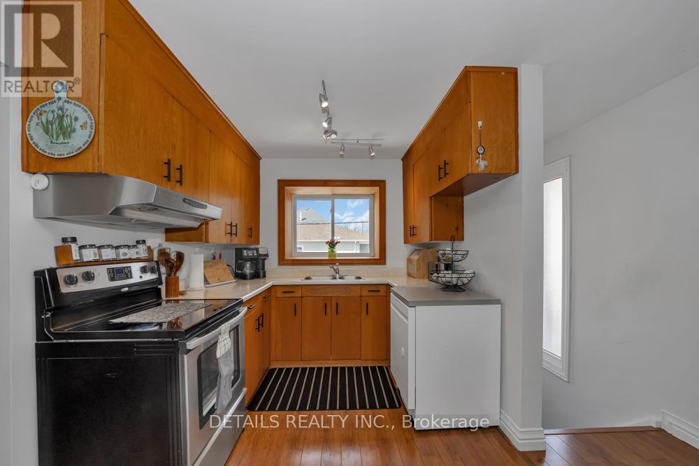 












101 CHARLES STREET

,
Arnprior,




Ontario
K7S1A9


