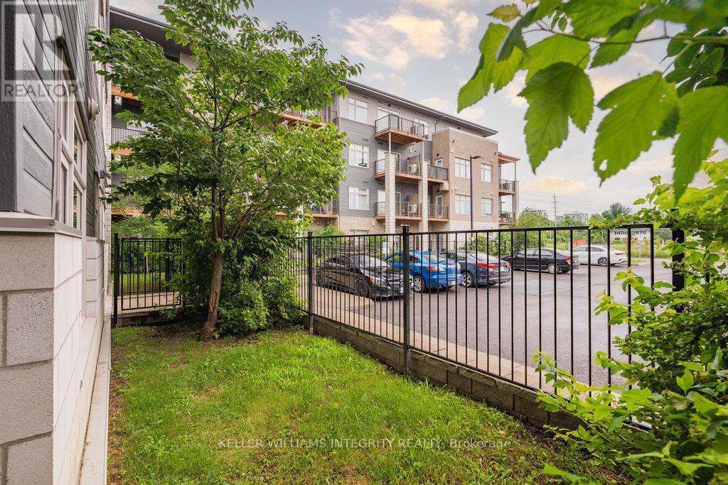 












102 - 2785 BASELINE ROAD

,
Ottawa,




Ontario
K2H1G9

