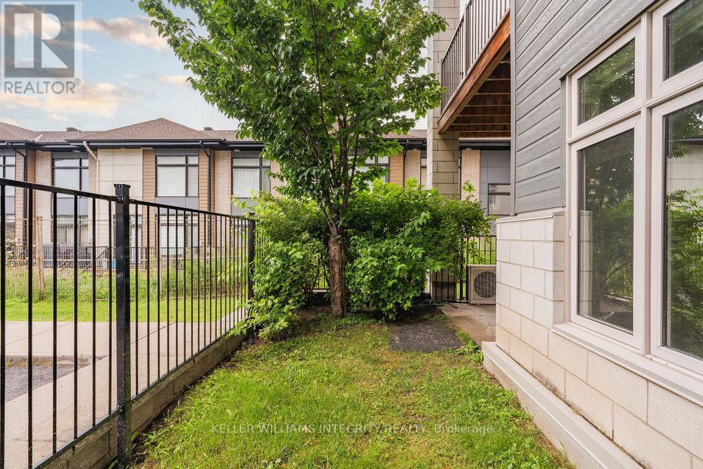 












102 - 2785 BASELINE ROAD

,
Ottawa,




Ontario
K2H1G9

