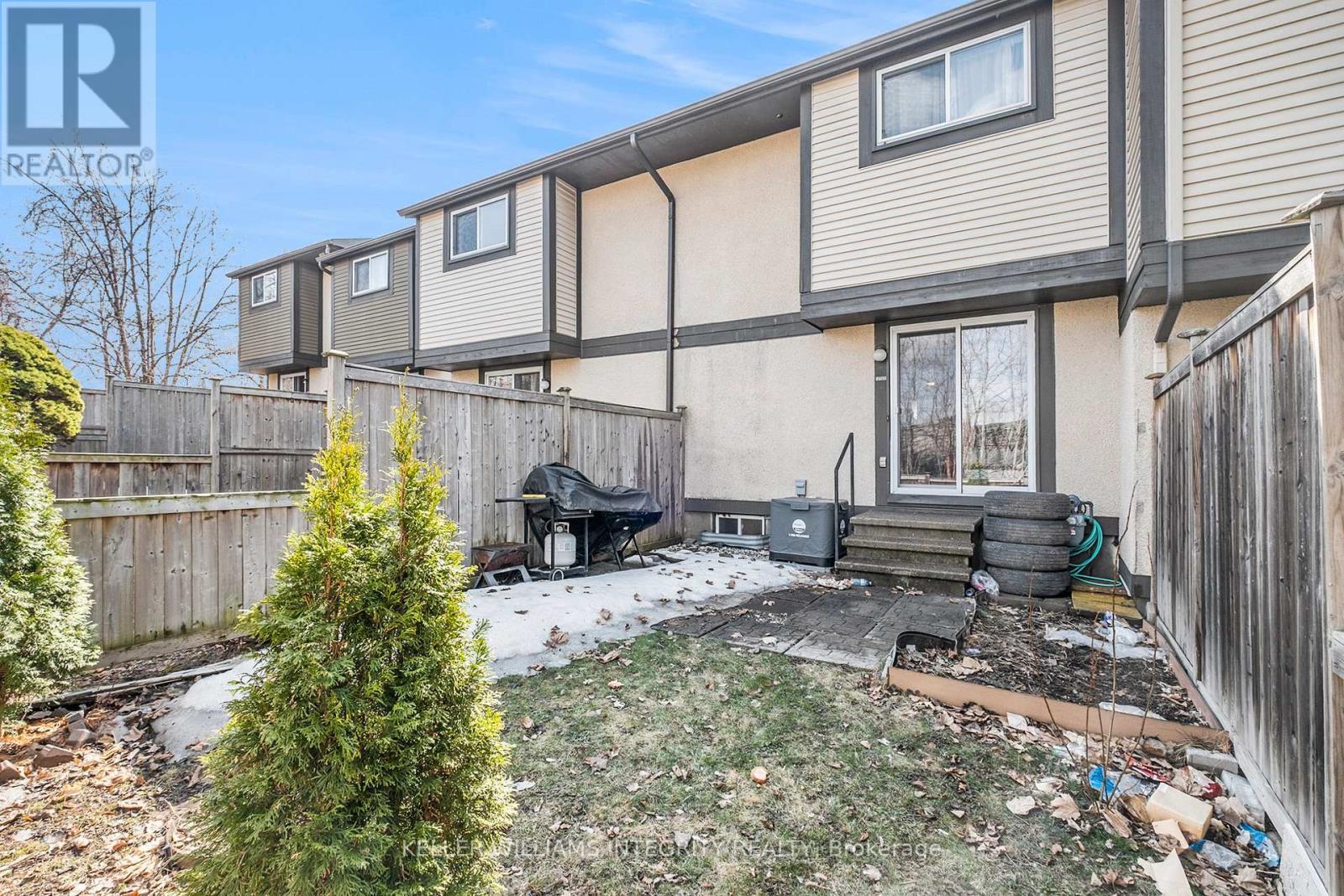 












54 - 2723 PIMLICO CRESCENT

,
Ottawa,




Ontario
K1T2A7


