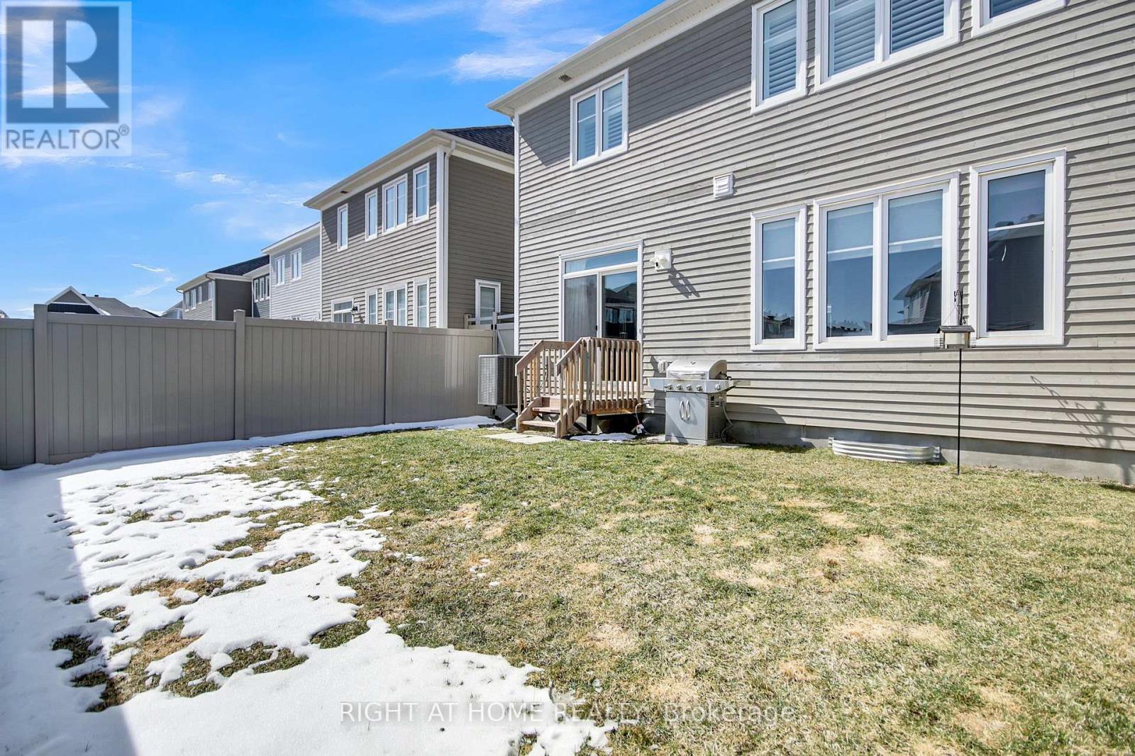 












68 PELHAM CRESCENT

,
Ottawa,




Ontario
K0A2Z0

