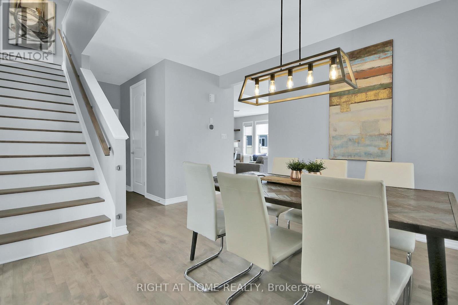 












68 PELHAM CRESCENT

,
Ottawa,




Ontario
K0A2Z0

