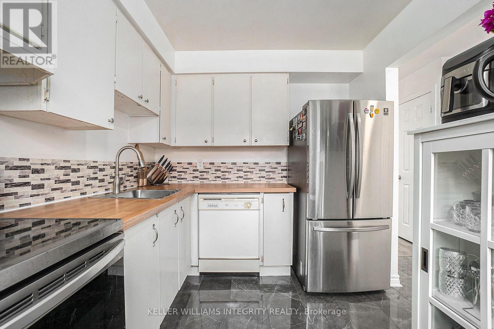 












A - 85 SEYTON DRIVE

,
Ottawa,




Ontario
K2H8Y7

