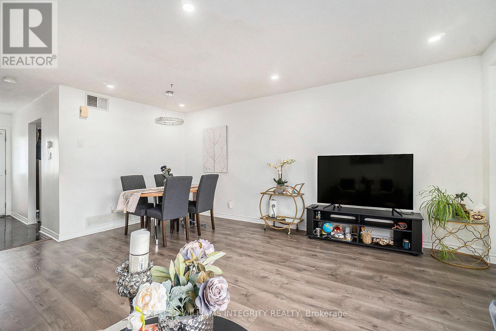 












A - 85 SEYTON DRIVE

,
Ottawa,




Ontario
K2H8Y7

