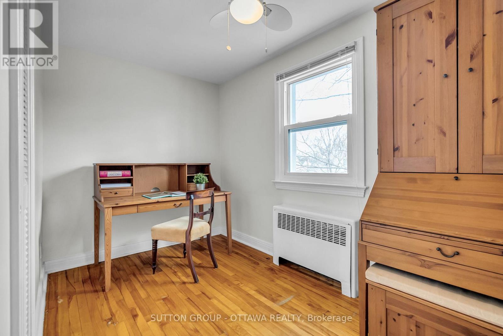 












1371 WOODWARD AVENUE SE

,
Ottawa,




Ontario
K1Z7V7

