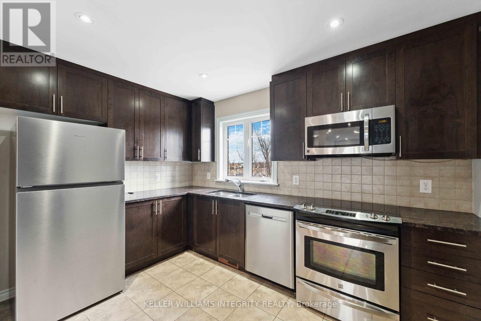 












3363 CAMBRIAN ROAD

,
Ottawa,




Ontario
K2J1S3


