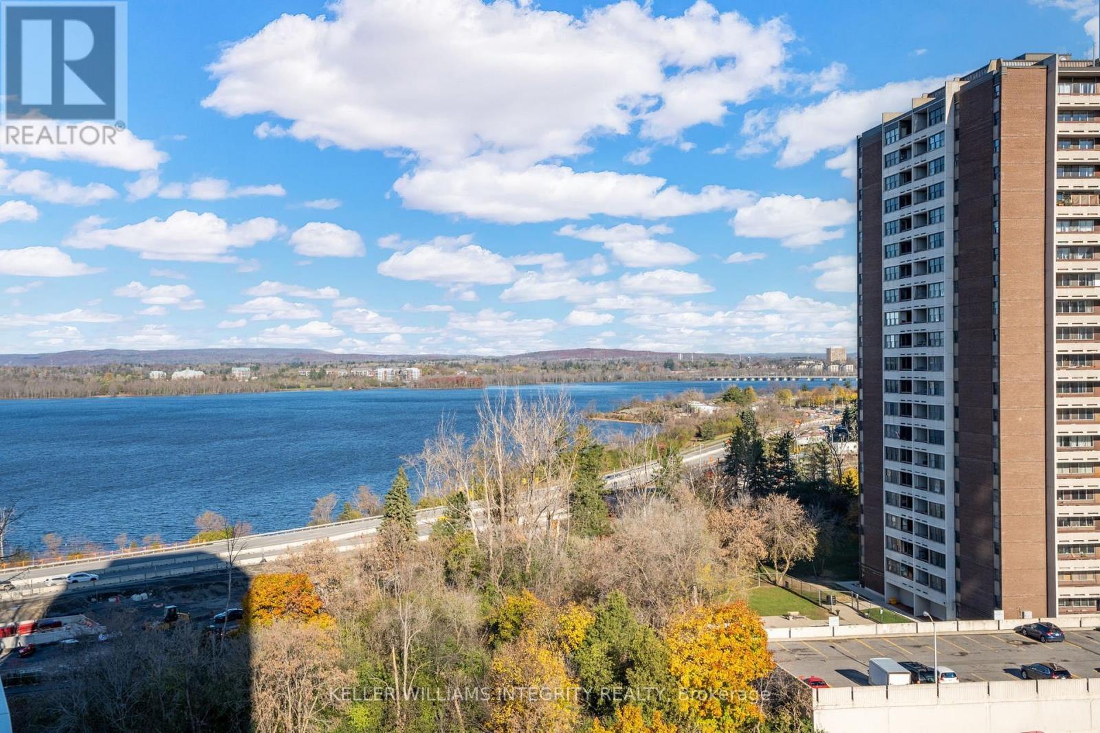 












1007 - 485 RICHMOND ROAD

,
Ottawa,




Ontario
K2A3W9


