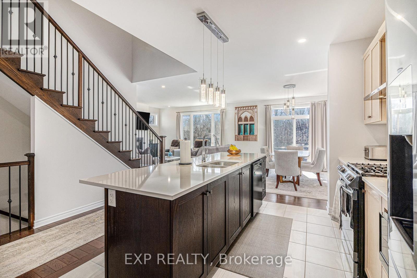 












107 RALLIDALE STREET

,
Ottawa,




Ontario
K1X0G7

