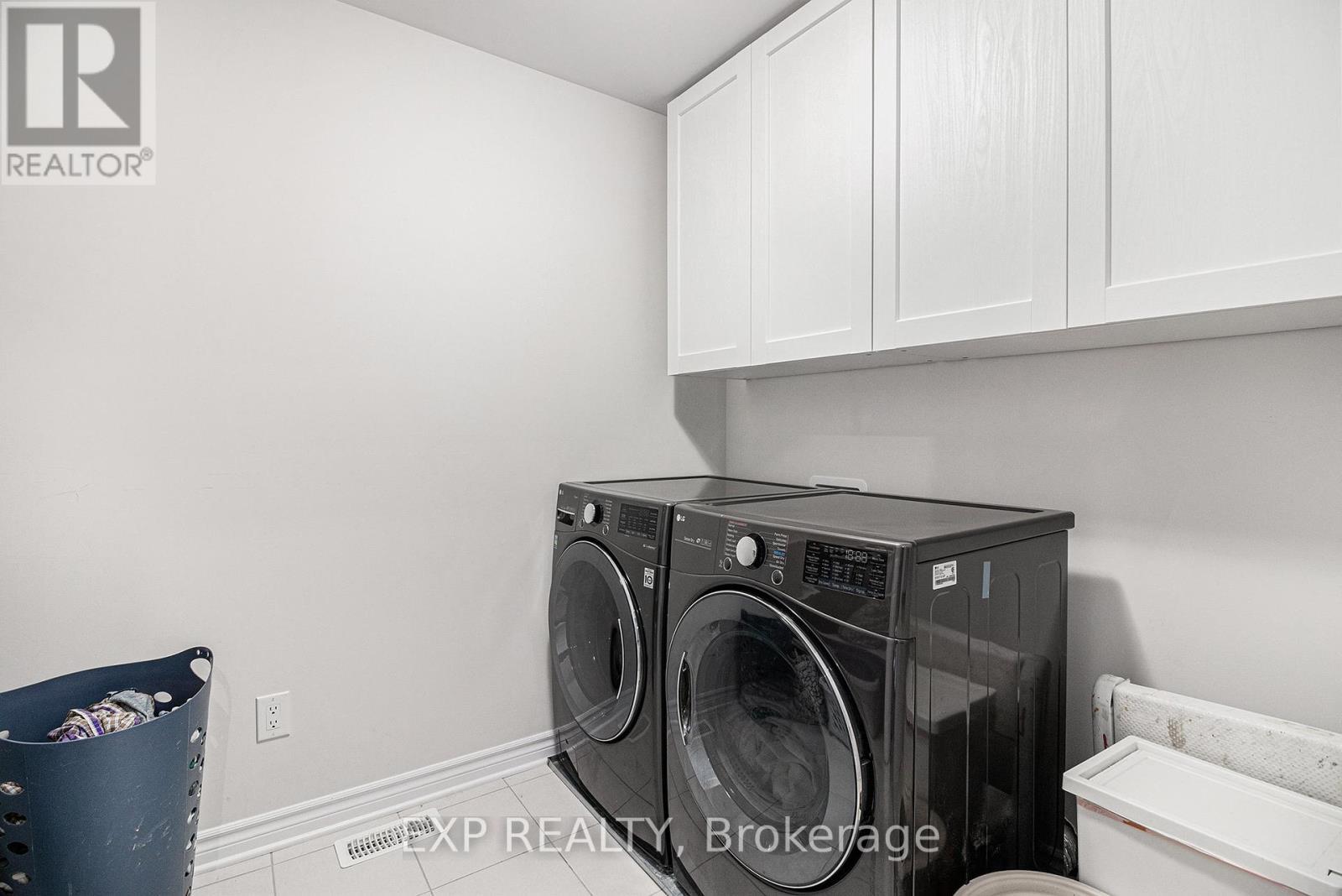 












107 RALLIDALE STREET

,
Ottawa,




Ontario
K1X0G7

