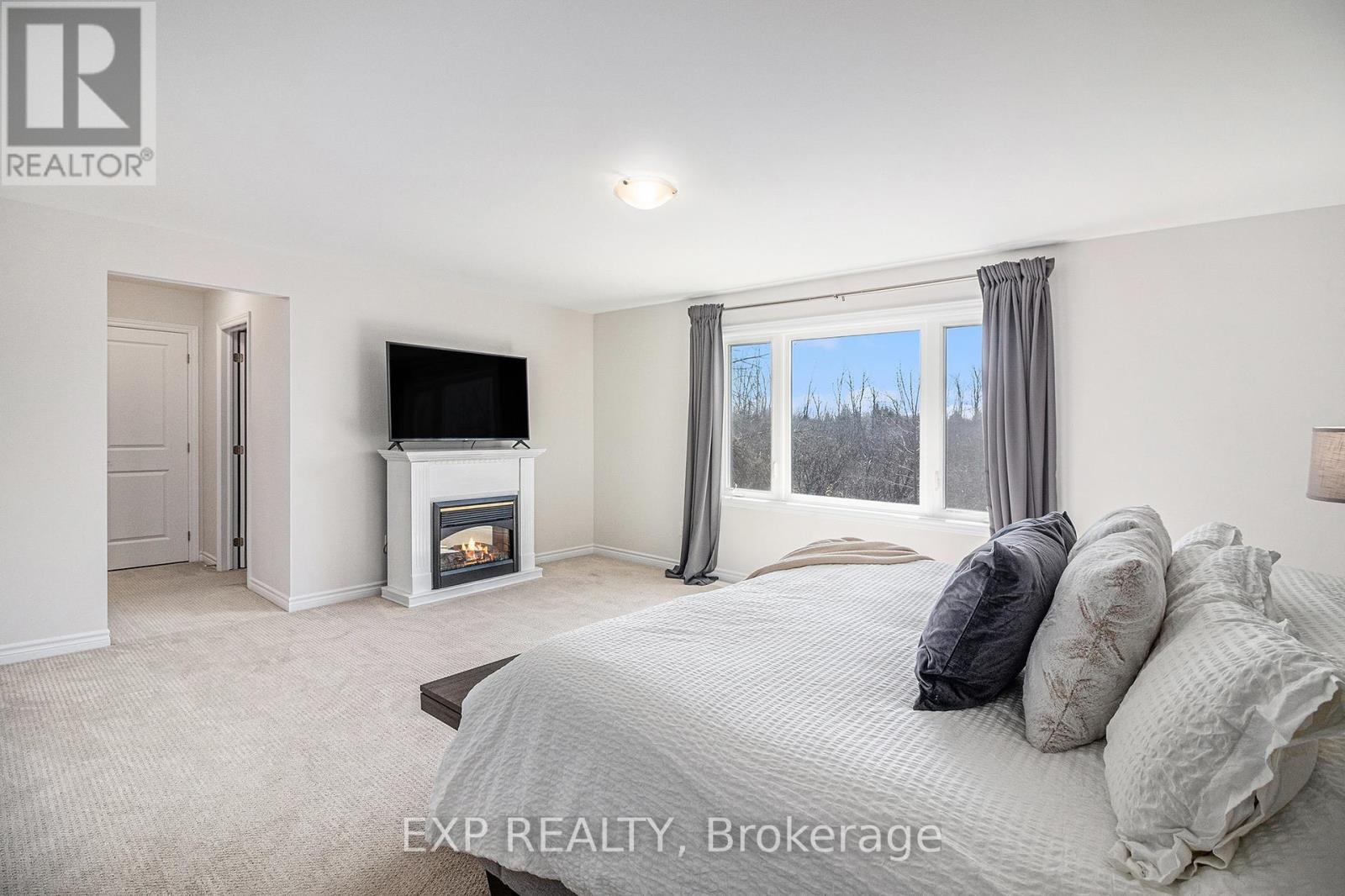 












107 RALLIDALE STREET

,
Ottawa,




Ontario
K1X0G7

