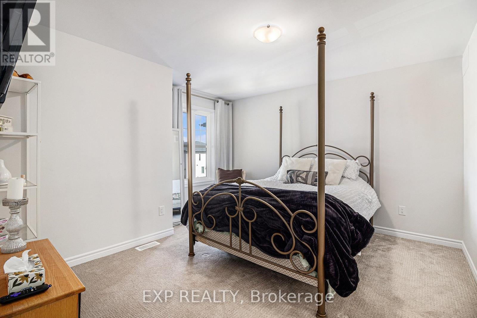 












107 RALLIDALE STREET

,
Ottawa,




Ontario
K1X0G7

