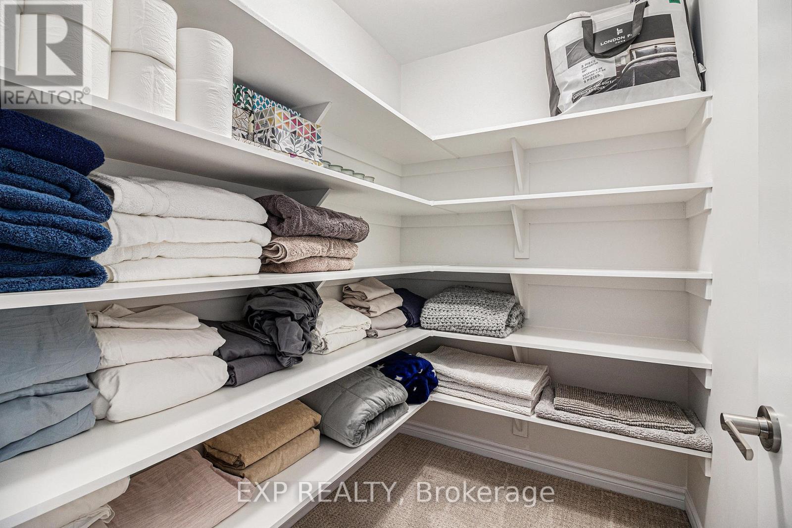 












107 RALLIDALE STREET

,
Ottawa,




Ontario
K1X0G7

