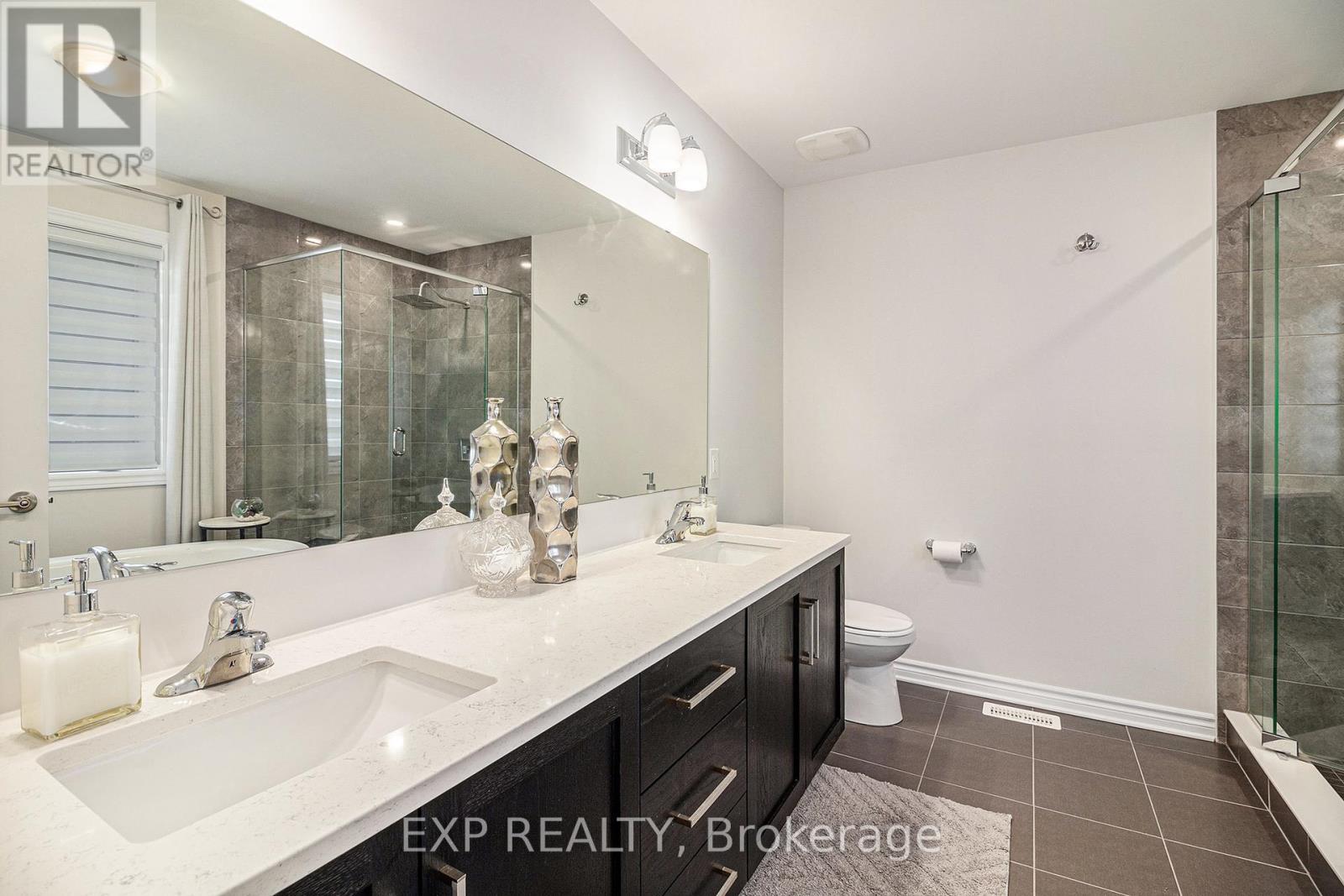 












107 RALLIDALE STREET

,
Ottawa,




Ontario
K1X0G7

