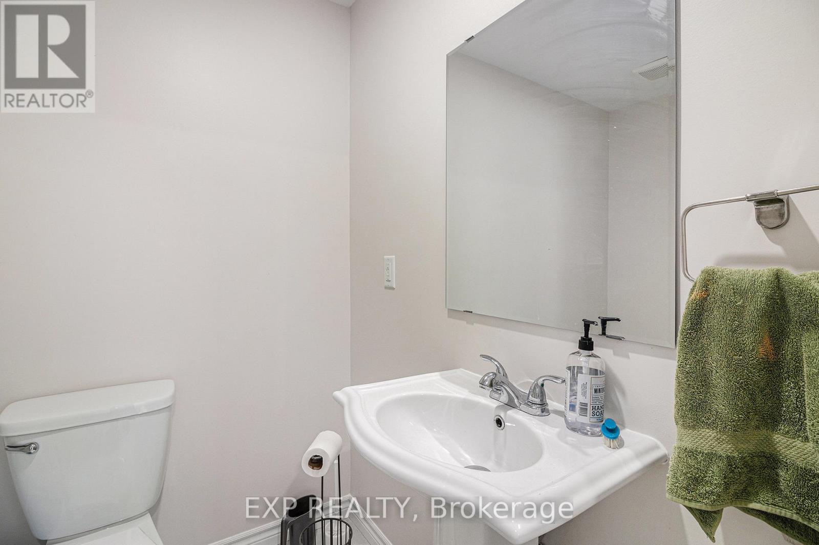 












107 RALLIDALE STREET

,
Ottawa,




Ontario
K1X0G7

