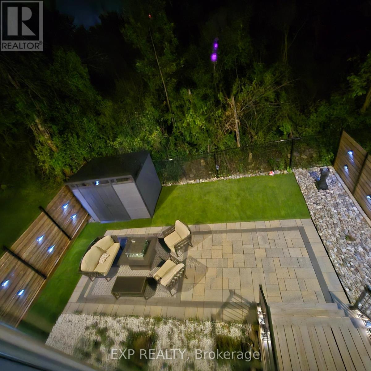 












107 RALLIDALE STREET

,
Ottawa,




Ontario
K1X0G7

