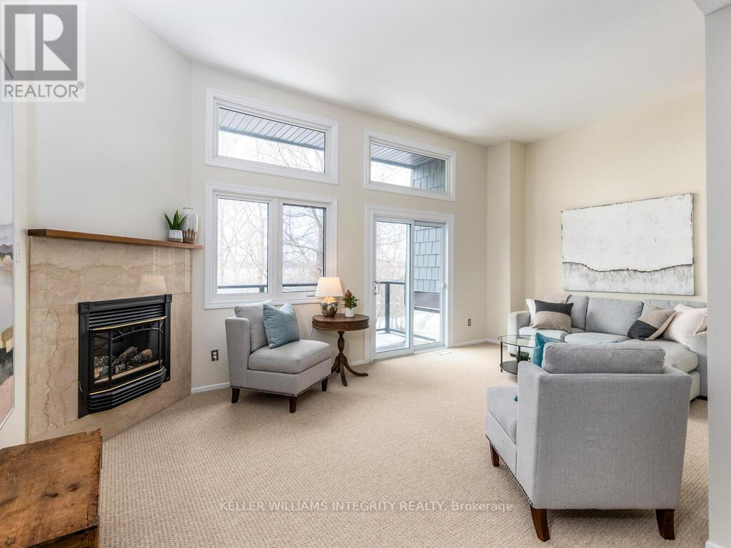 












27 - 655 RICHMOND ROAD

,
Ottawa,




Ontario
K2A3Y3

