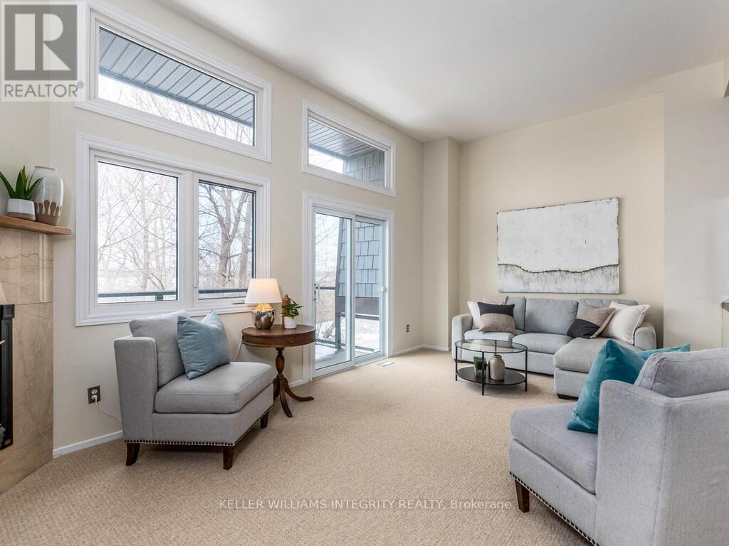 












27 - 655 RICHMOND ROAD

,
Ottawa,




Ontario
K2A3Y3

